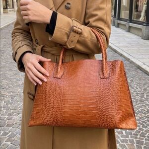 Elegant Brown Crocodile-Embossed Tote Bag